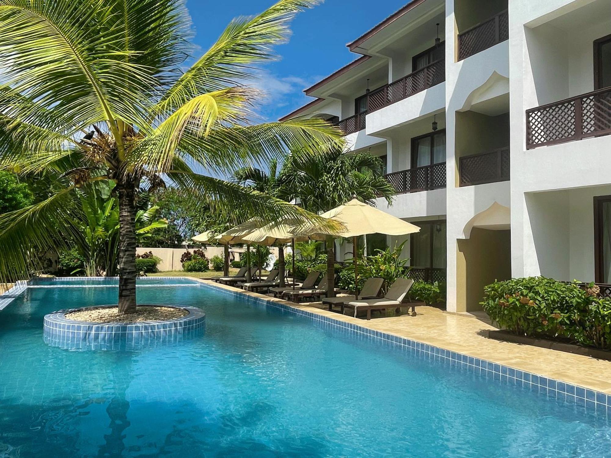 Ahg Hisia Experience Hotel 4*